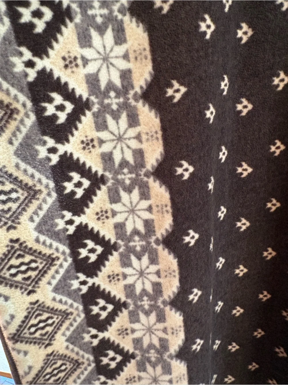 Cuddl Duds Blanket Wrap, LIKE NEW